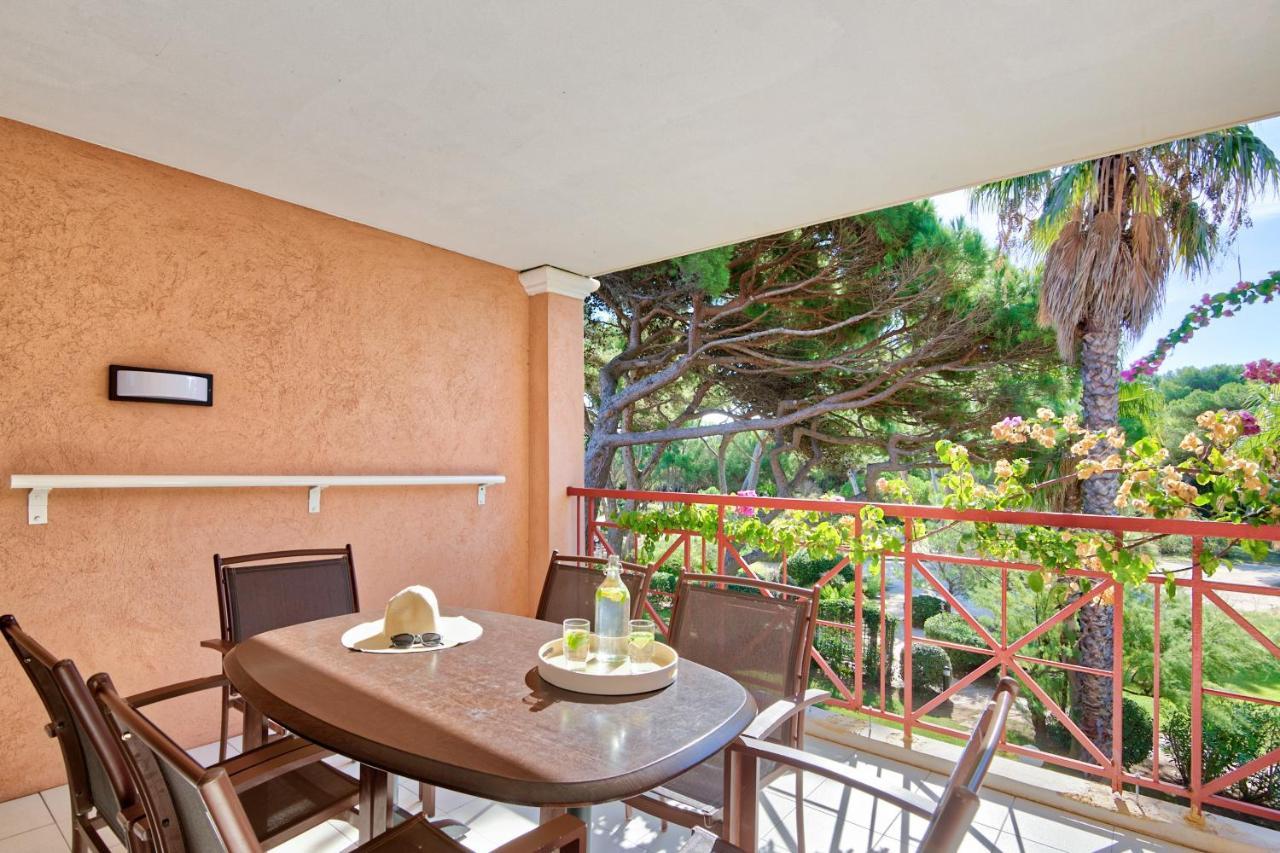 Residence Pierre & Vacances La Pinede Йер Экстерьер фото
