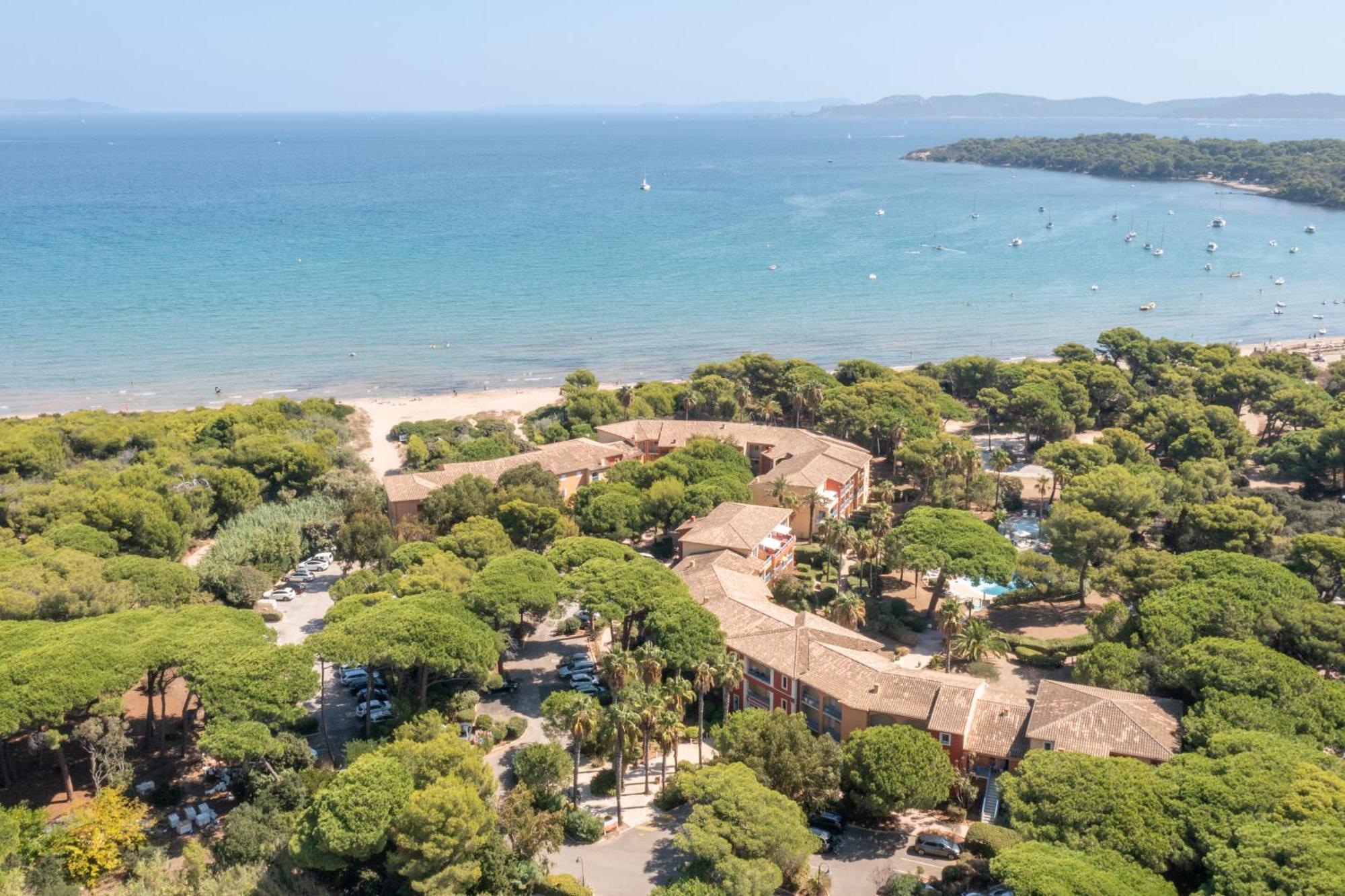 Residence Pierre & Vacances La Pinede Йер Экстерьер фото