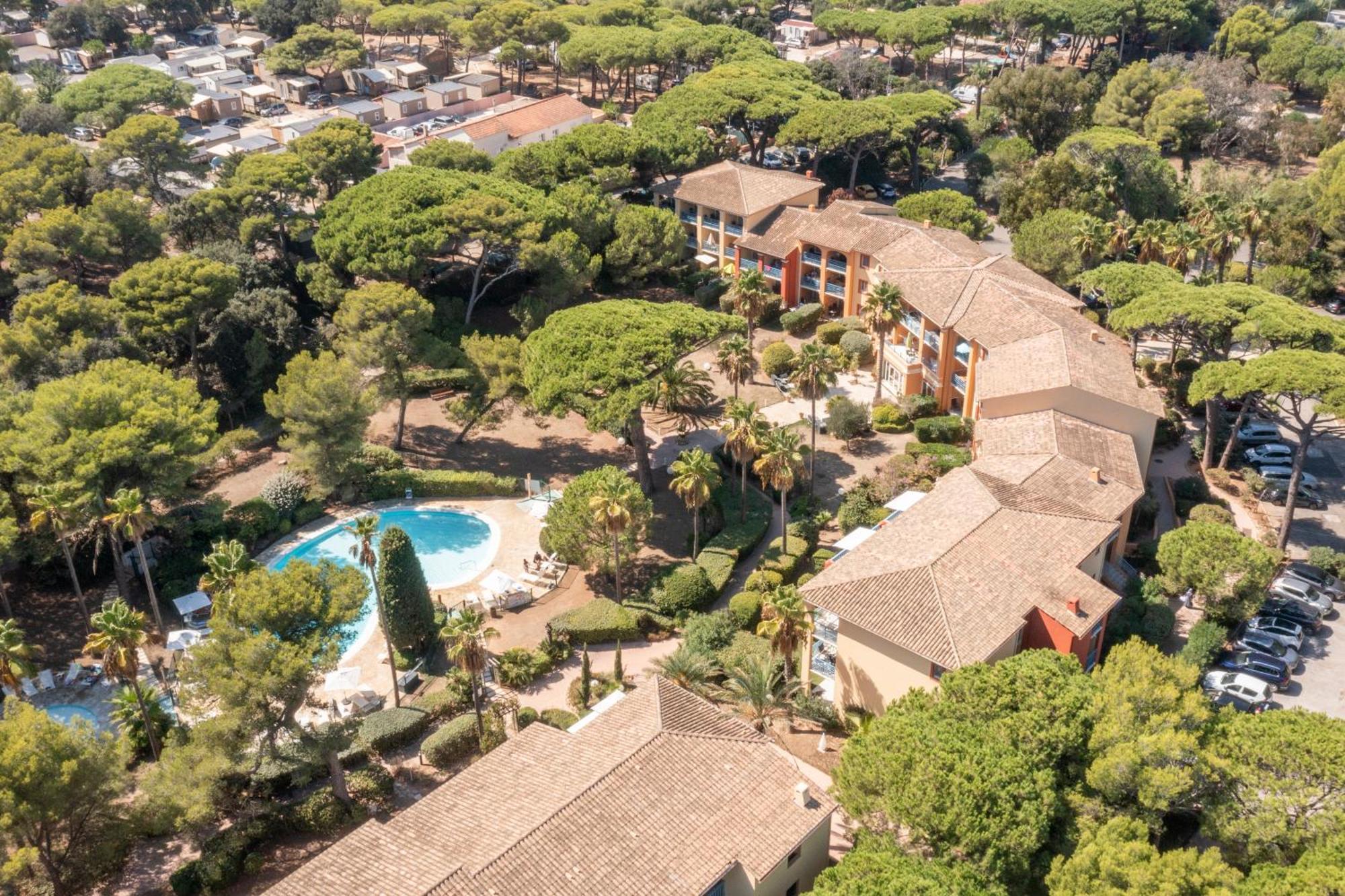 Residence Pierre & Vacances La Pinede Йер Экстерьер фото