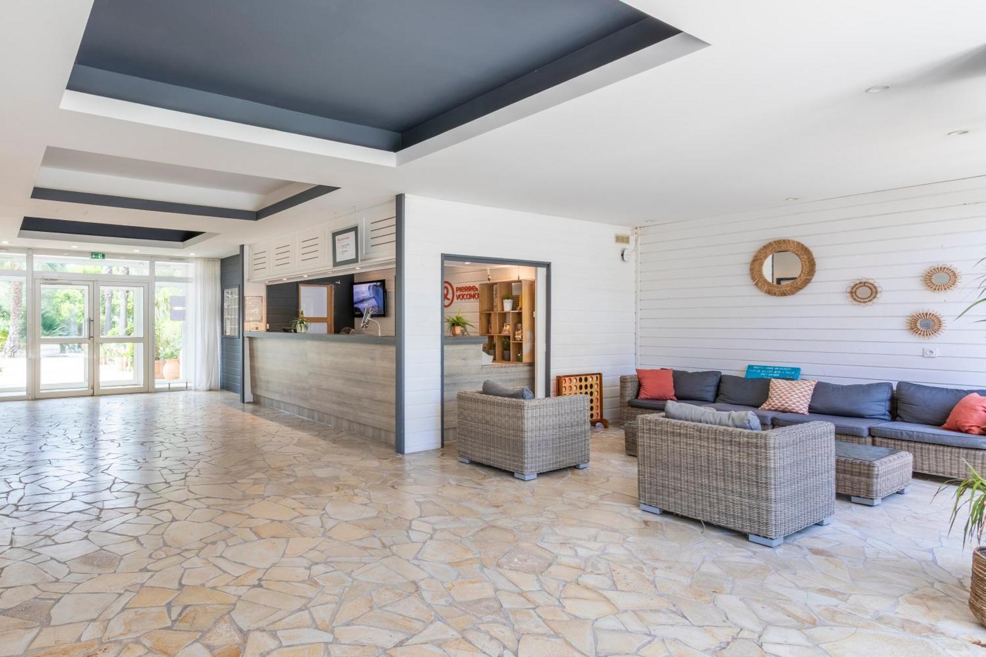 Residence Pierre & Vacances La Pinede Йер Экстерьер фото