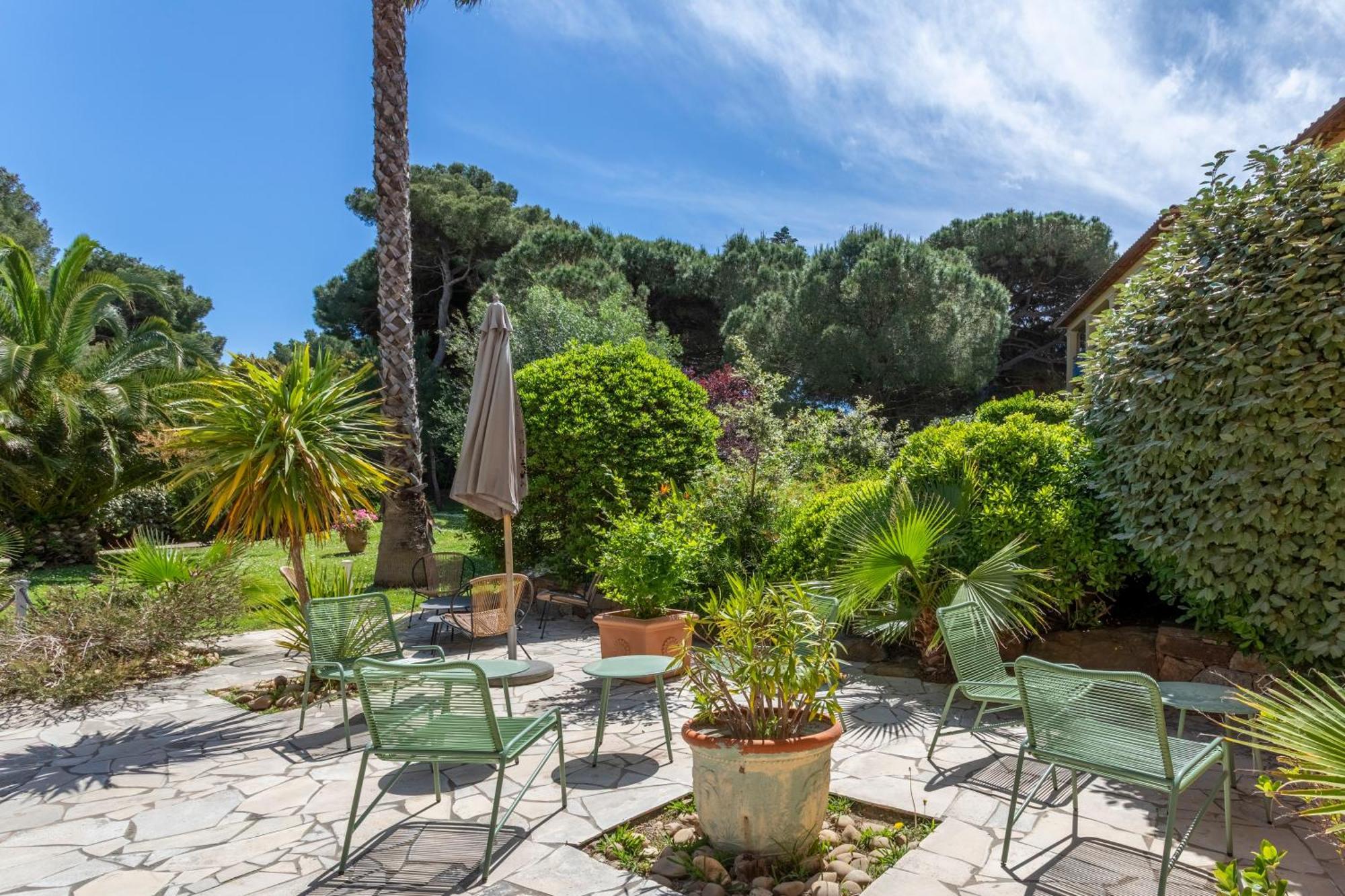 Residence Pierre & Vacances La Pinede Йер Экстерьер фото