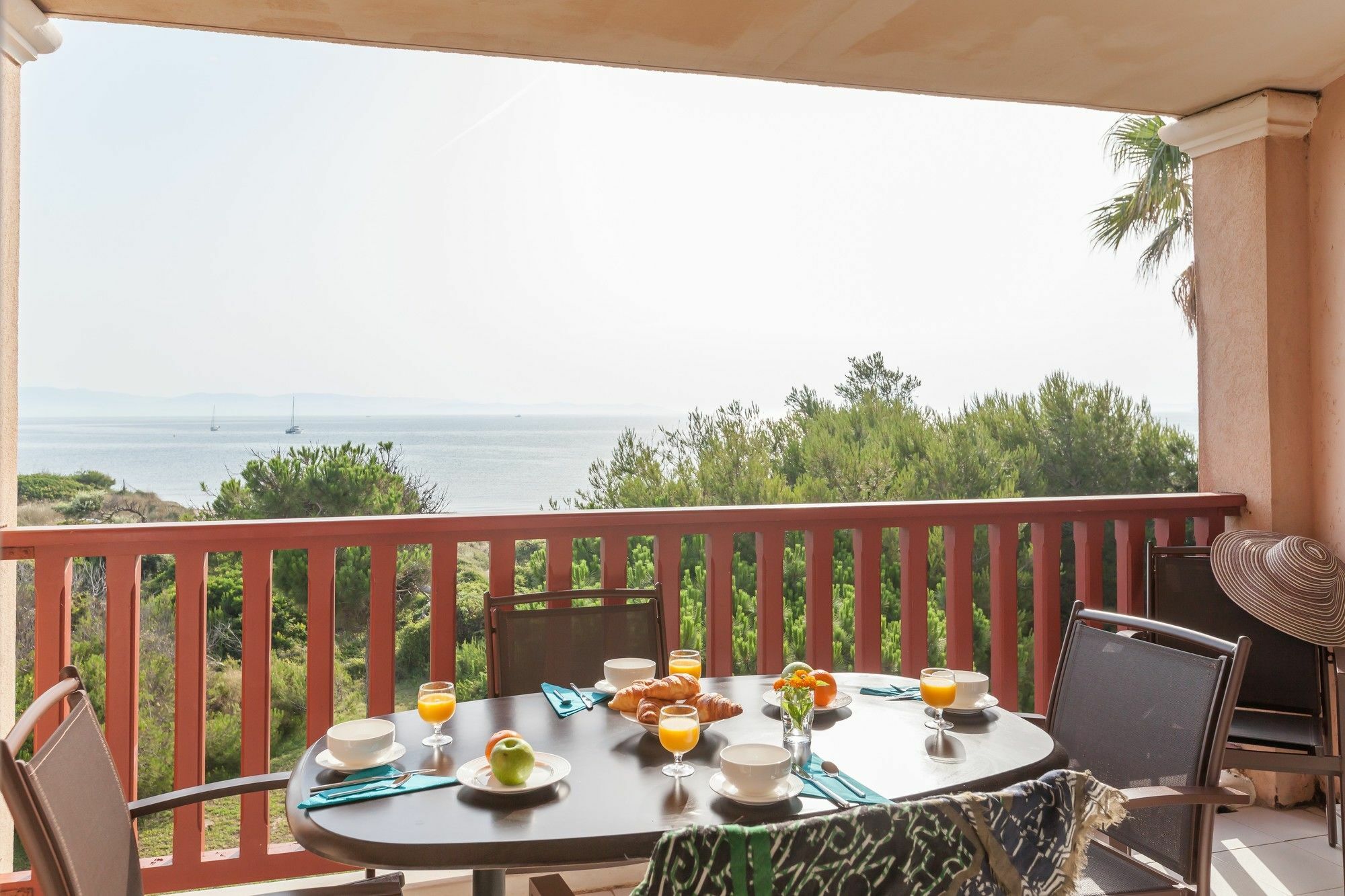 Residence Pierre & Vacances La Pinede Йер Экстерьер фото