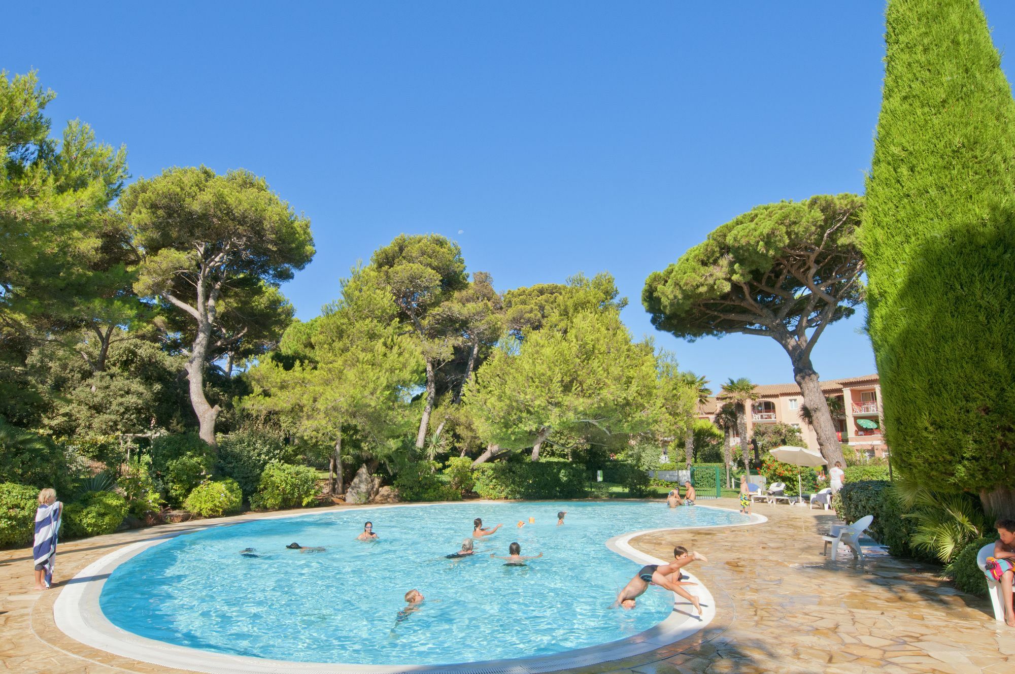 Residence Pierre & Vacances La Pinede Йер Экстерьер фото