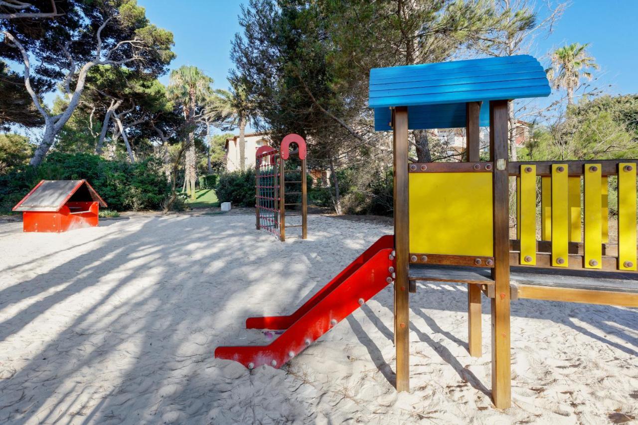 Residence Pierre & Vacances La Pinede Йер Экстерьер фото