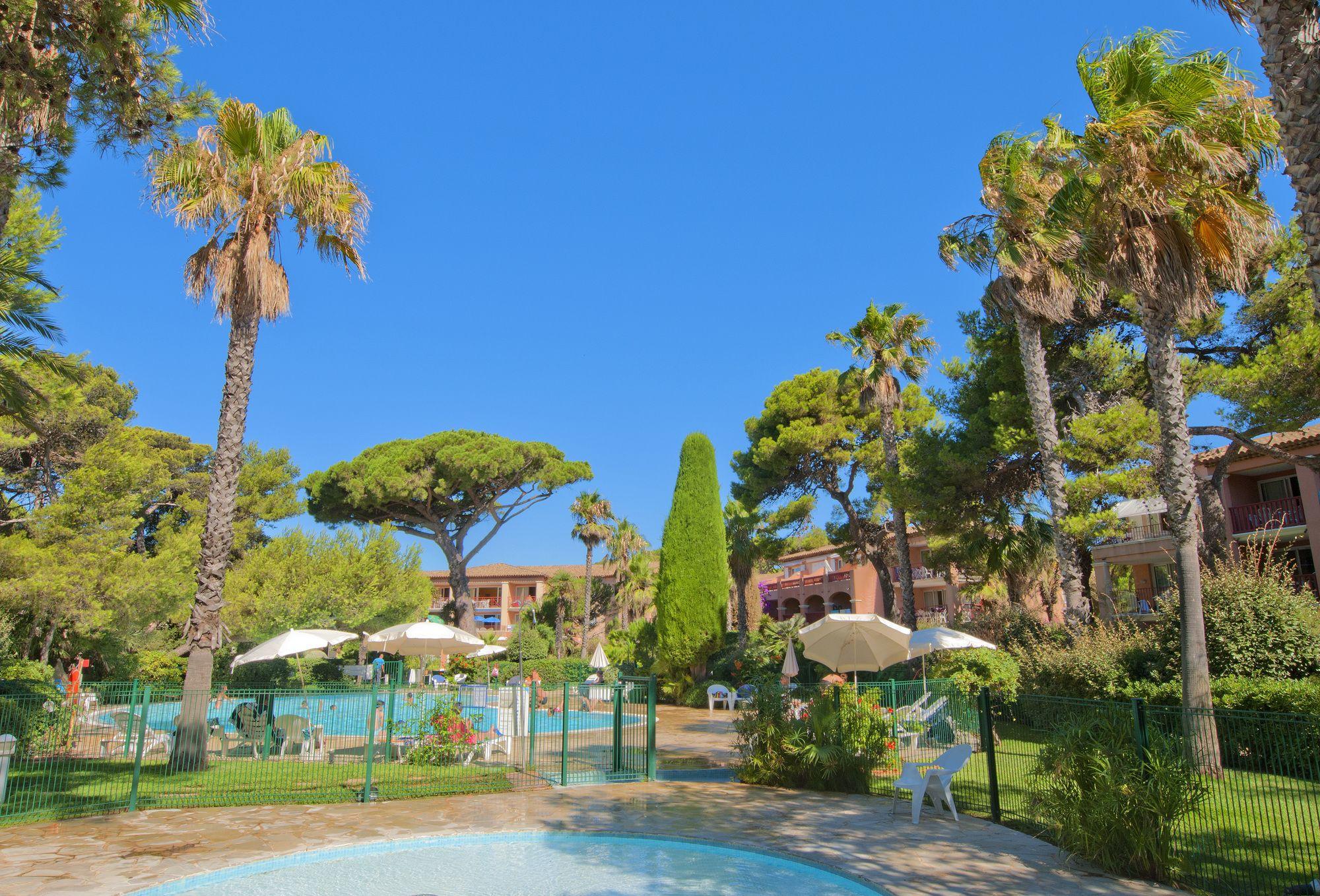 Residence Pierre & Vacances La Pinede Йер Экстерьер фото